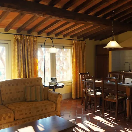 Borgo Di Colleoli Resort Palaia